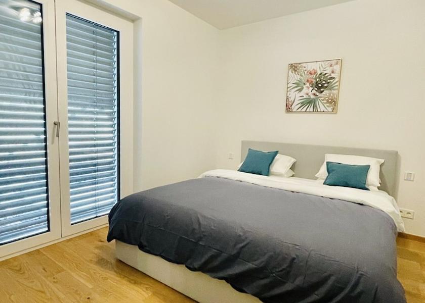 Canton Luxembourg Luxembourg City Room