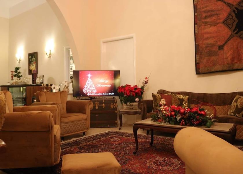 Bekaa Zahlé Lobby sitting area