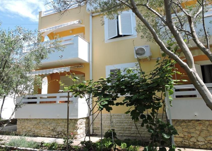 Lika-Senj Novalja Building design