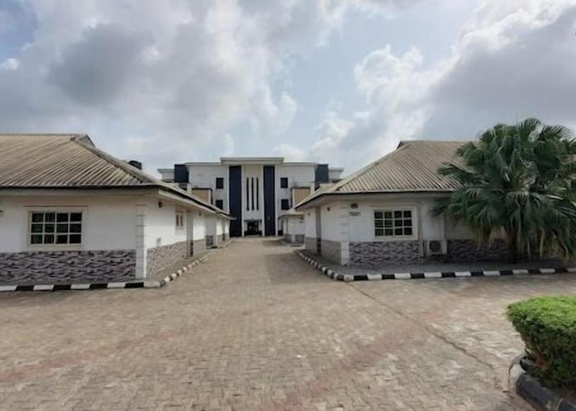 Edo Benin City Front of property
