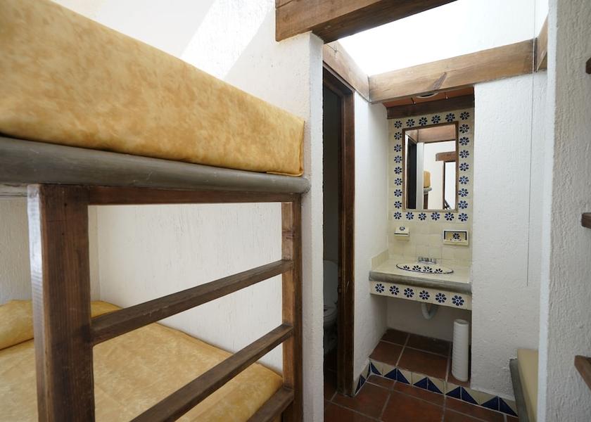 Morelos Yautepec Bathroom
