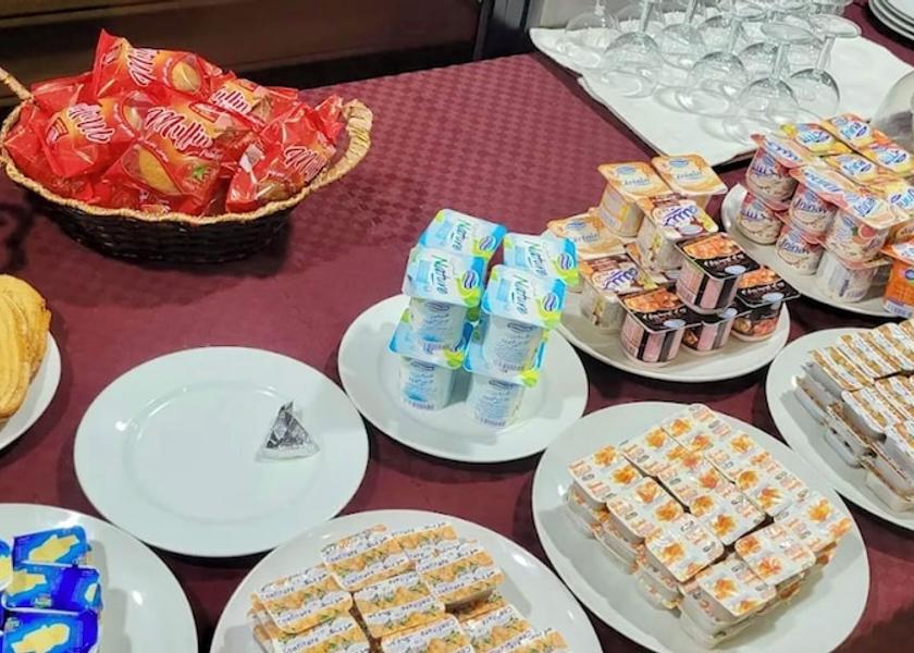  Algiers Breakfast buffet