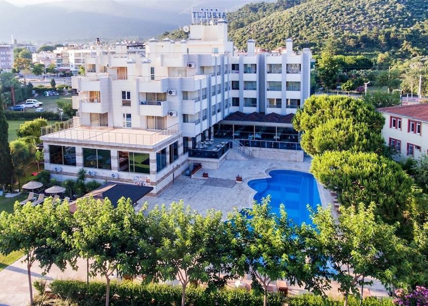 Aydin Kuşadası Property grounds