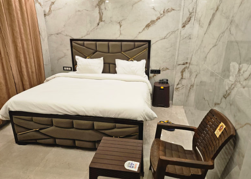 Jammu and Kashmir Jammu Deluxe Room (Double Bed)