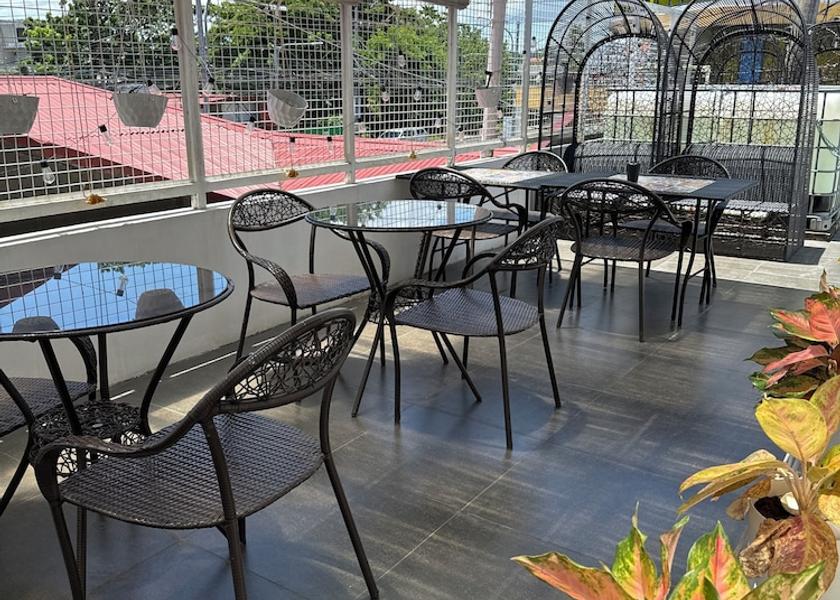 Bicol Legazpi Terrace/patio