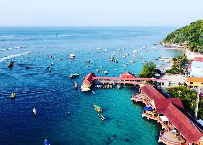 Terengganu Pulau Perhentian Kecil Front of property