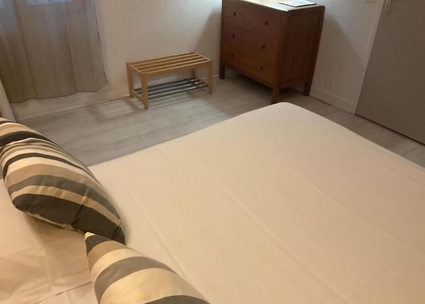 Normandy Villers-sur-Mer Room