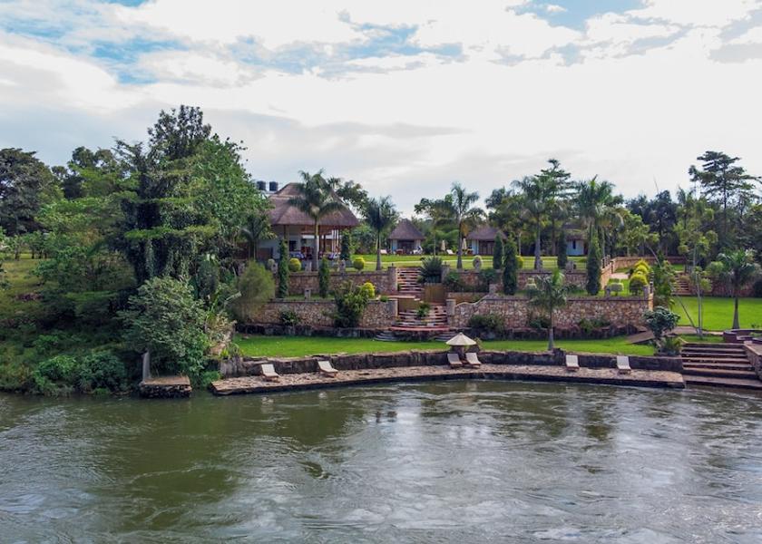  Jinja Exterior