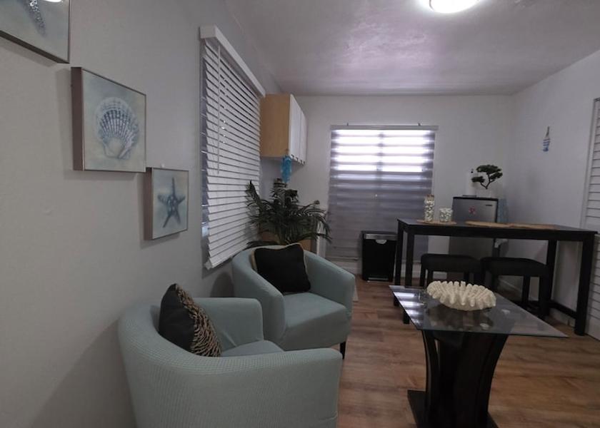  Fajardo Living area