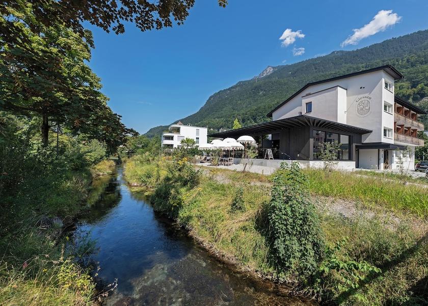  Vaduz Front of property