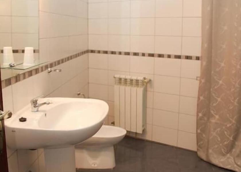 Guarda Celorico da Beira Bathroom