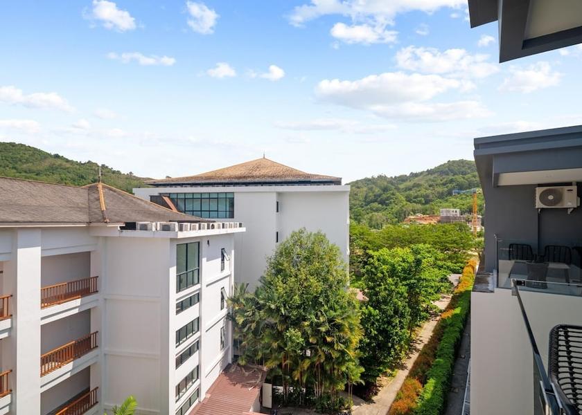 Phuket Province Sa Khu Property grounds