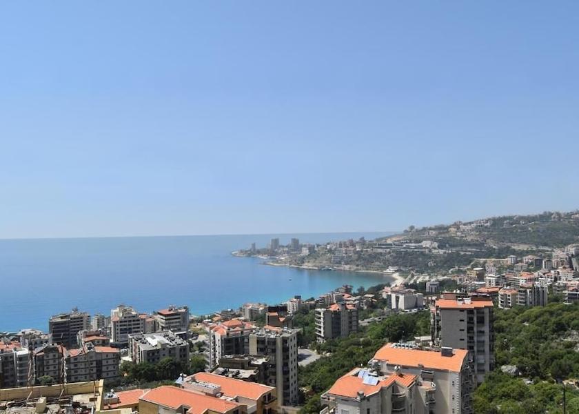 Keserwan-Jbeil Governorate Jounieh Room