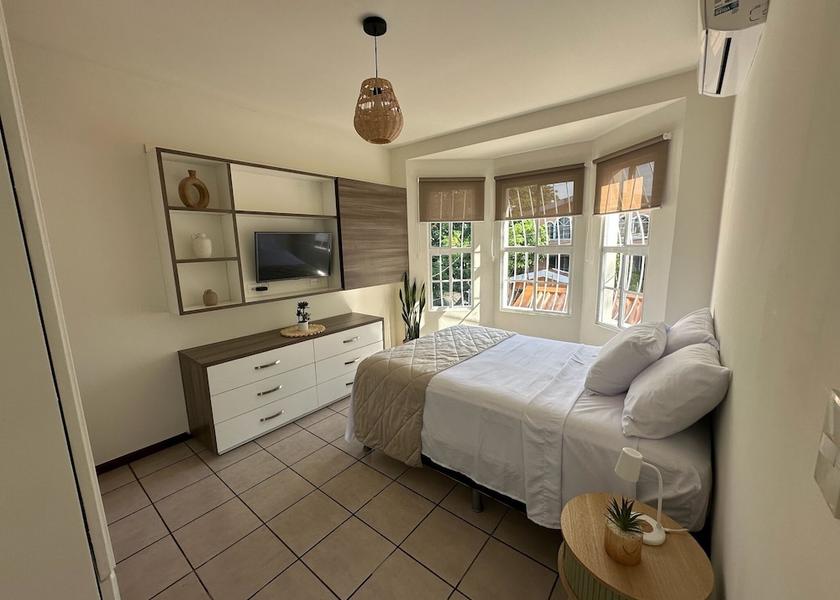  Antiguo Cuscatlán Room
