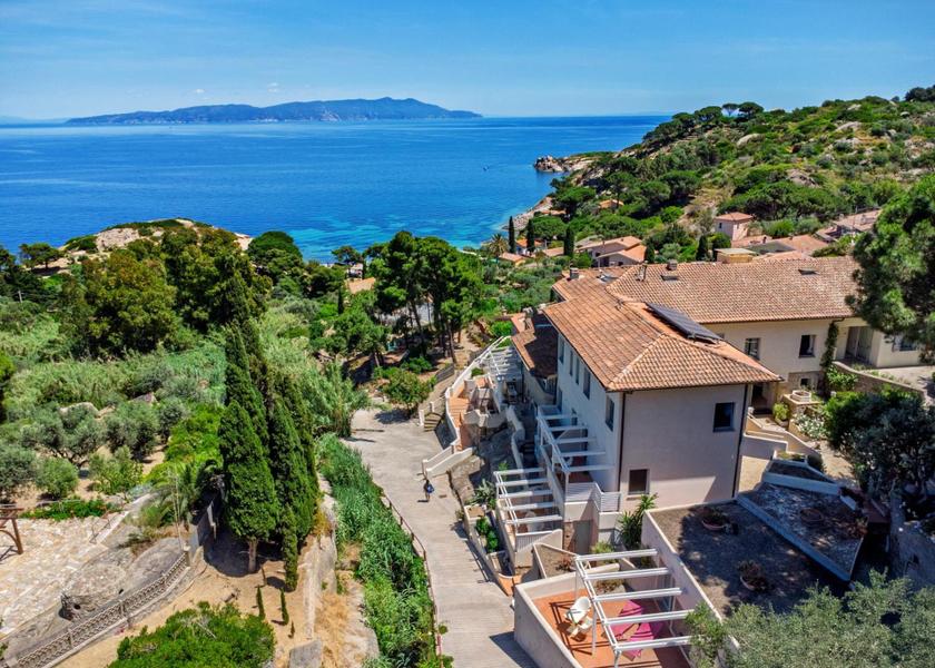 Tuscany Isola del Giglio Exterior view