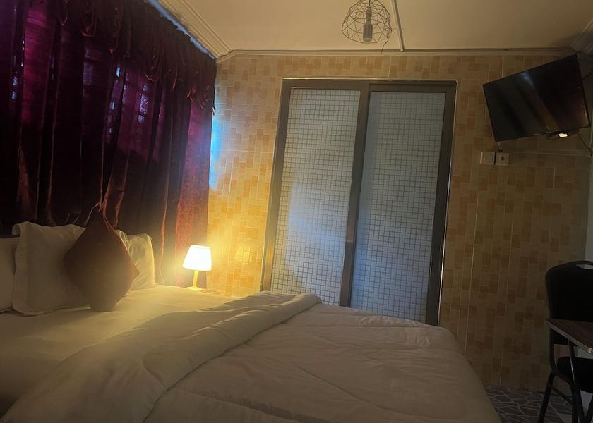 Accra Region Amasaman Room