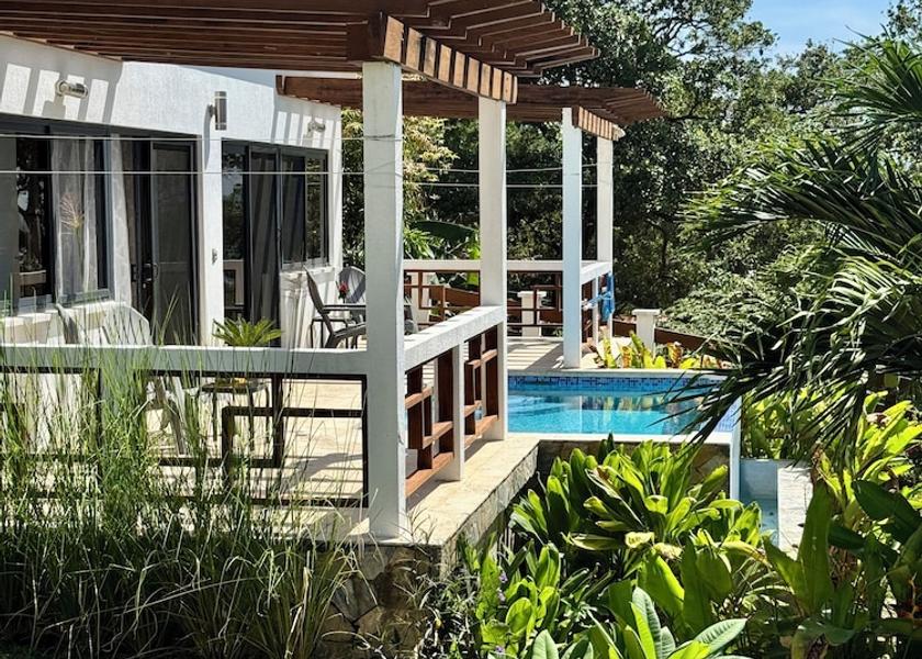 Bay Islands Roatan Garden