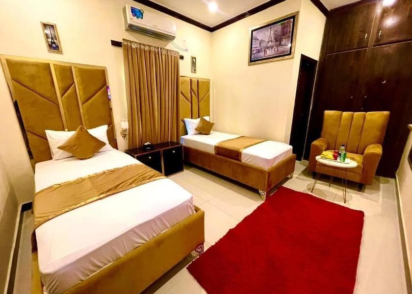 Punjab Lahore Room