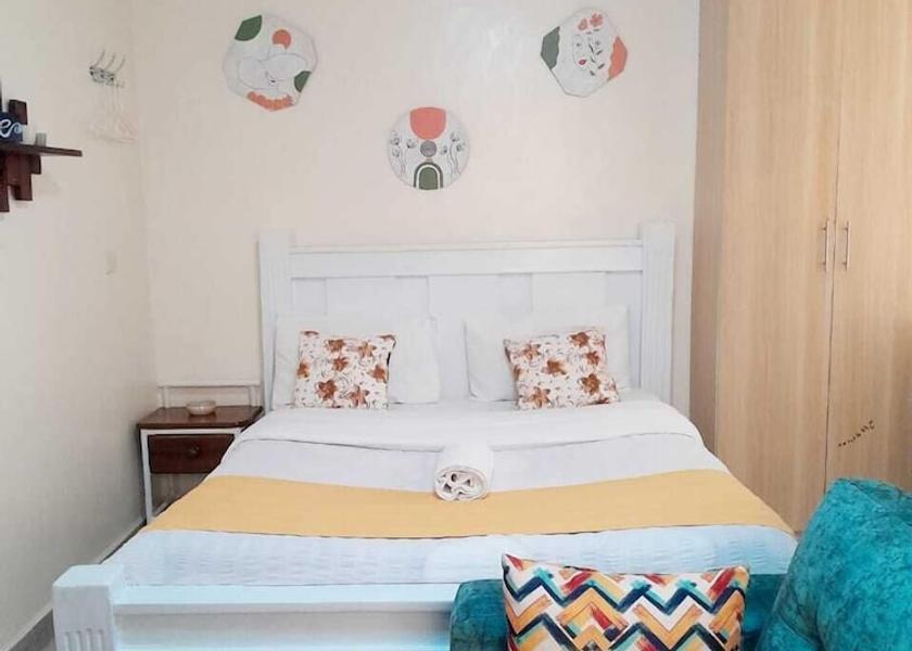  Ngong Room