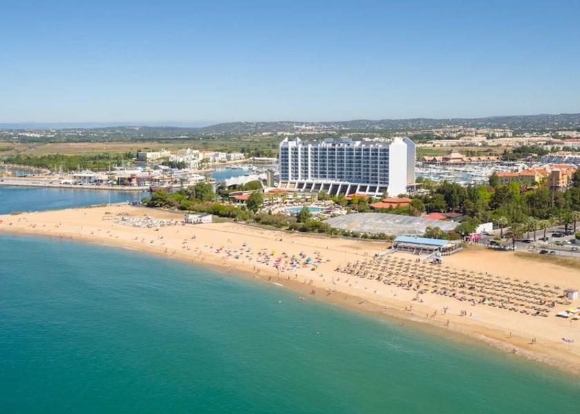 Faro Loulé Beach