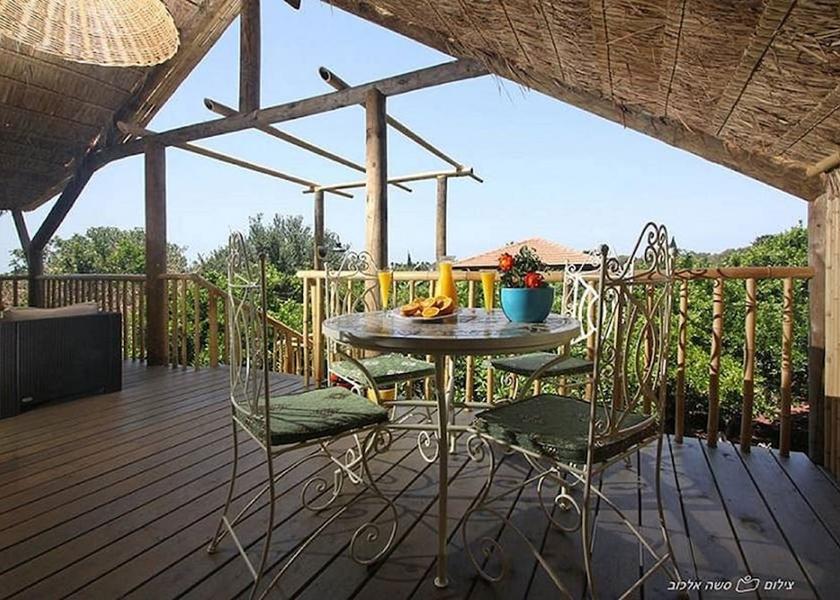 Northern Mateh Asher Terrace/patio