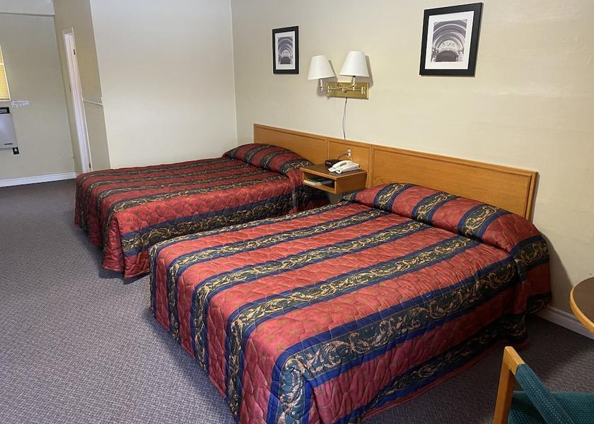 Ontario Gravenhurst Room