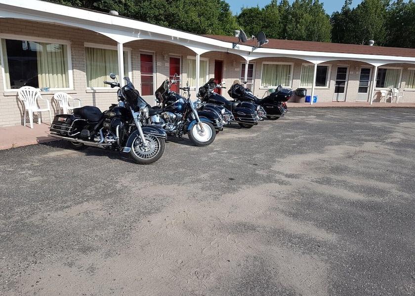 Ontario Gravenhurst Parking
