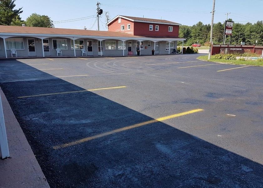 Ontario Gravenhurst Parking