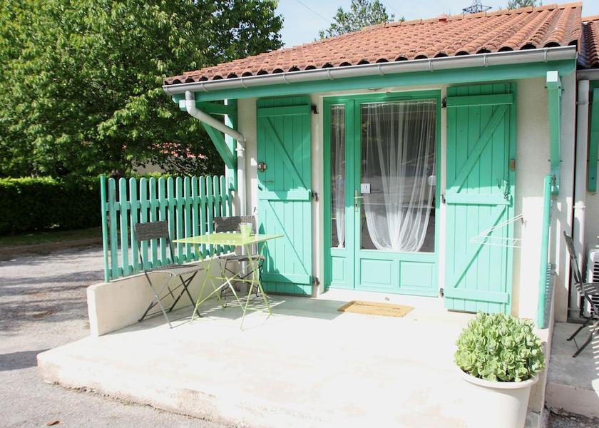 Occitanie Tarascon-sur-Ariege Terrace/patio