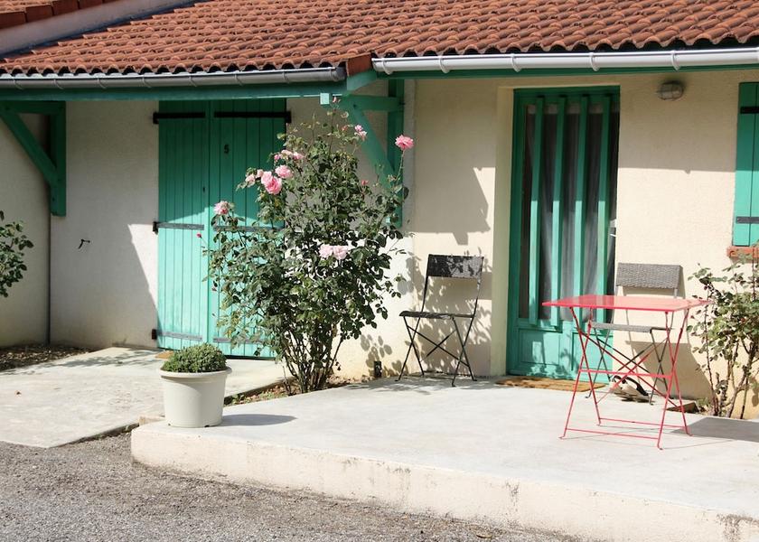 Occitanie Tarascon-sur-Ariege Terrace/patio