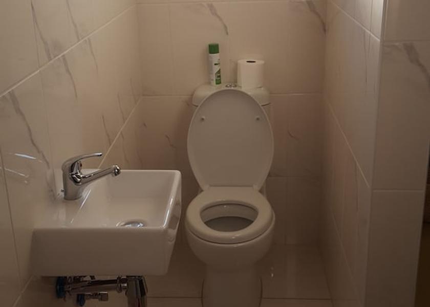 Central Palapye Bathroom shower