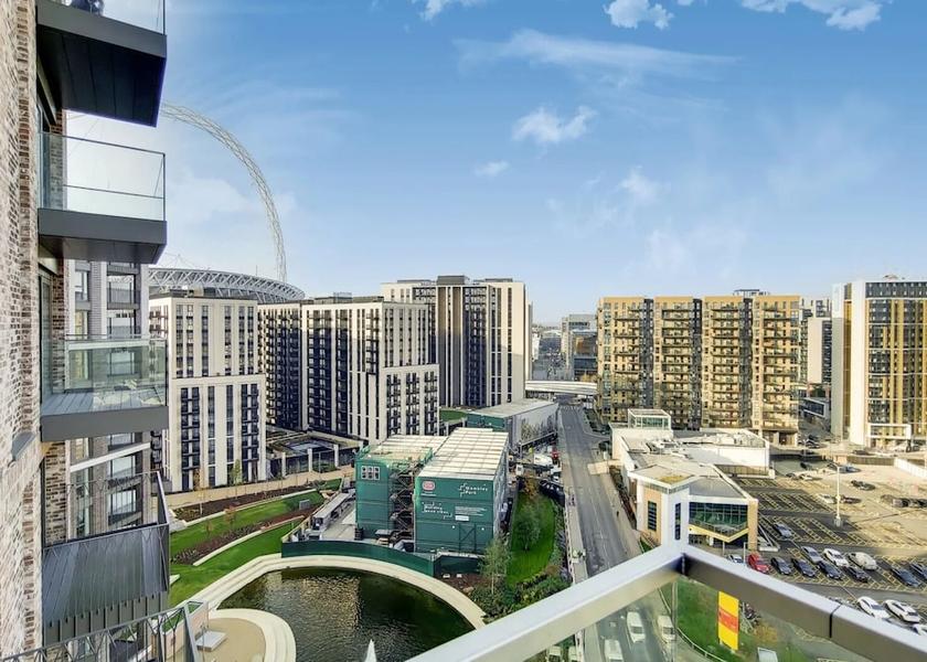 England Wembley City view