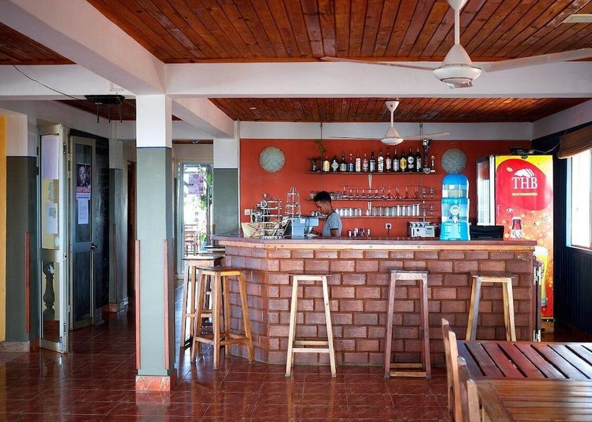 Diana Antsiranana Bar (on property)
