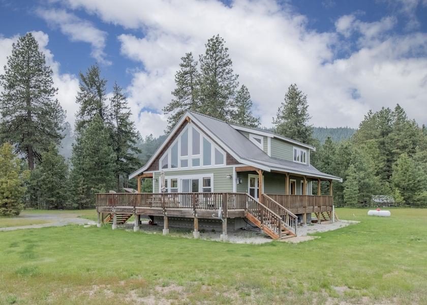 Washington Leavenworth Exterior