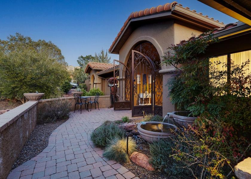 Arizona Sedona Property entrance