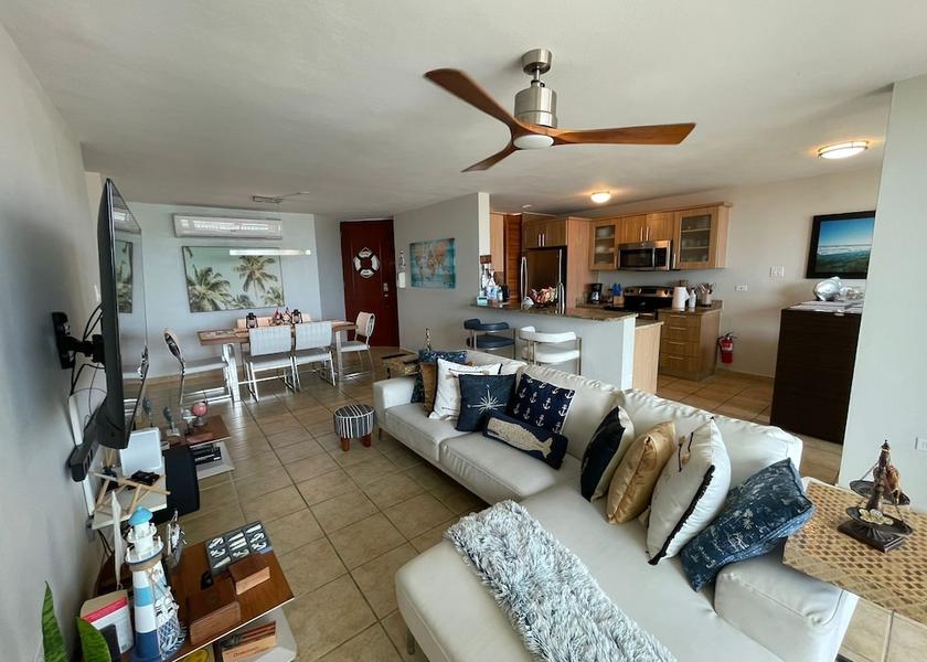  Fajardo Living area