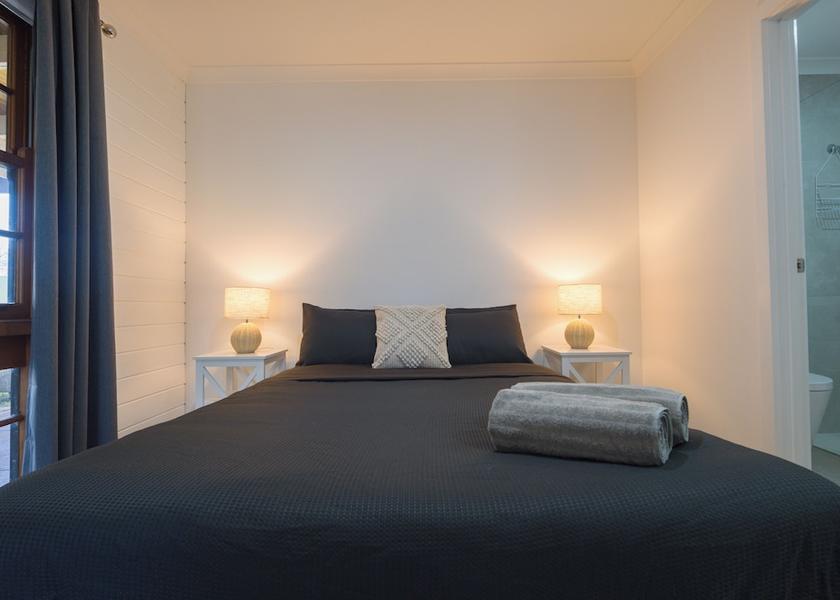 Victoria Dartmouth Room