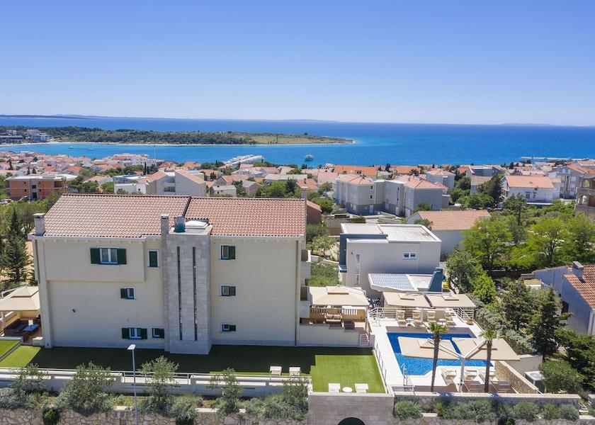 Lika-Senj Novalja Exterior