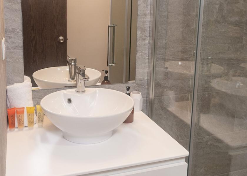 Simpson Bay Bathroom