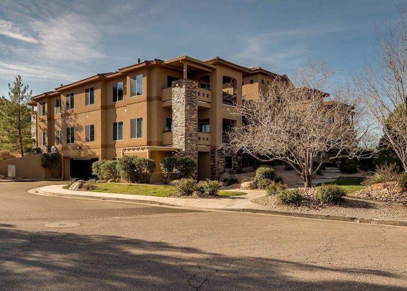 Utah Hurricane Exterior