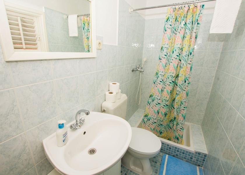 Zadar Preko Bathroom