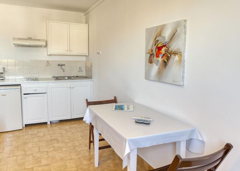 Corsica L'Île-Rousse Room
