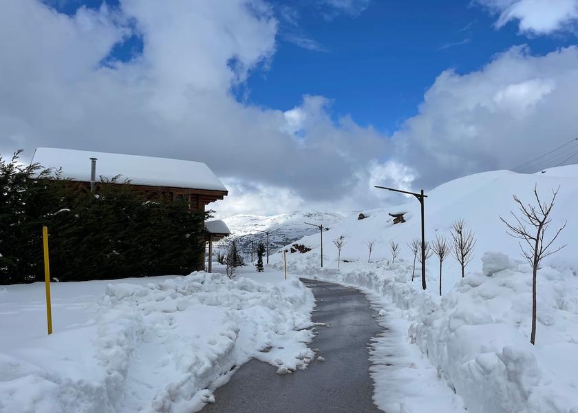 Keserwan-Jbeil Governorate Mzaar Kfardebian Exterior