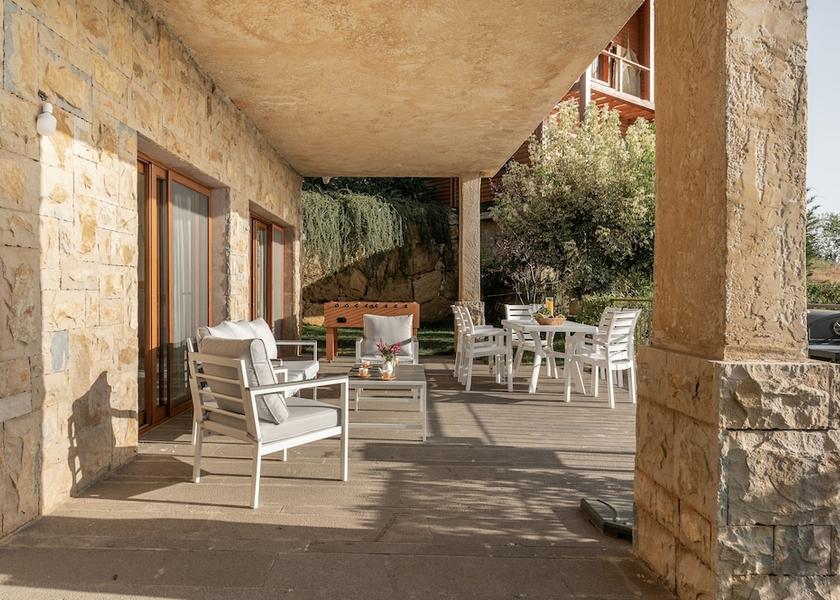 Keserwan-Jbeil Governorate Mzaar Kfardebian Terrace/patio