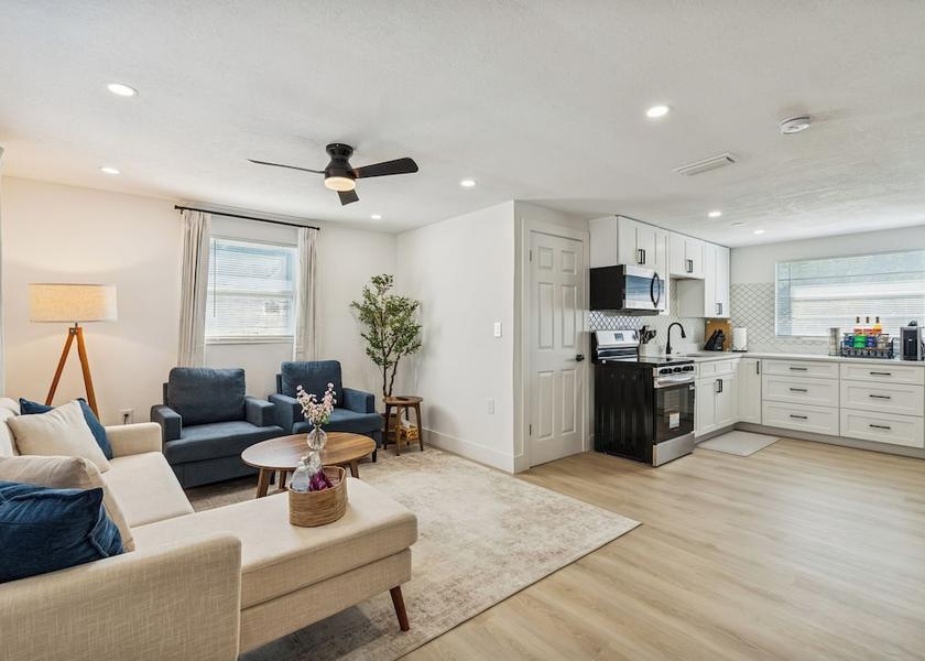 Florida Largo Living area