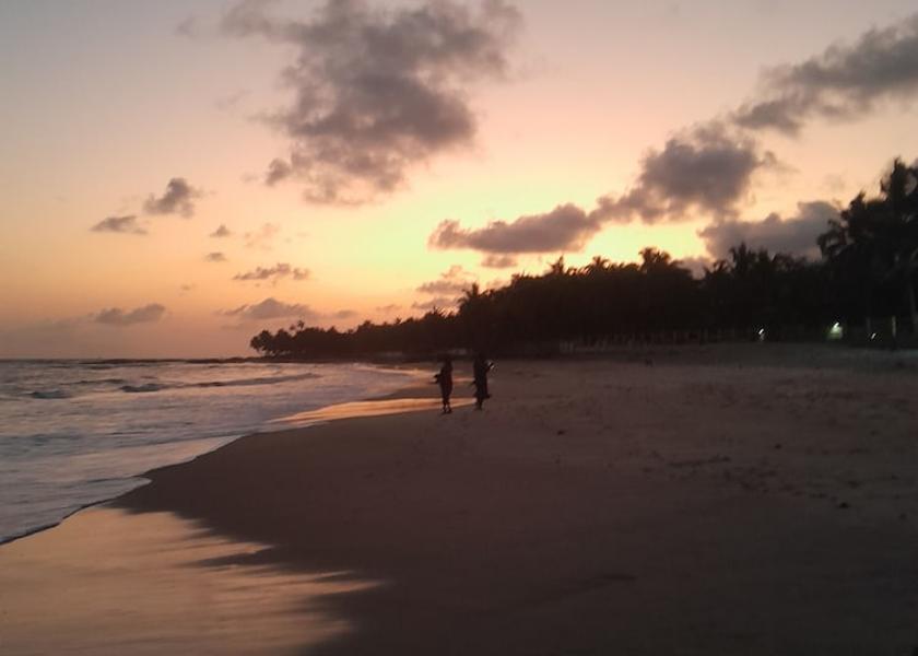 Central Region Elmina Beach