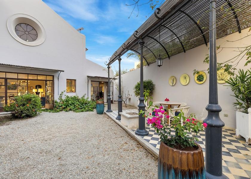 Baja California Sur Todos Santos Courtyard