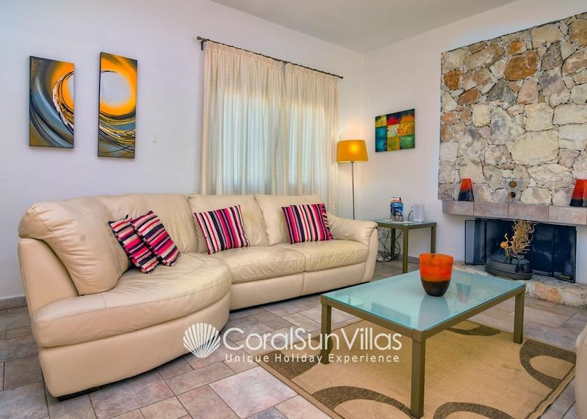 Paphos Pegeia Living area