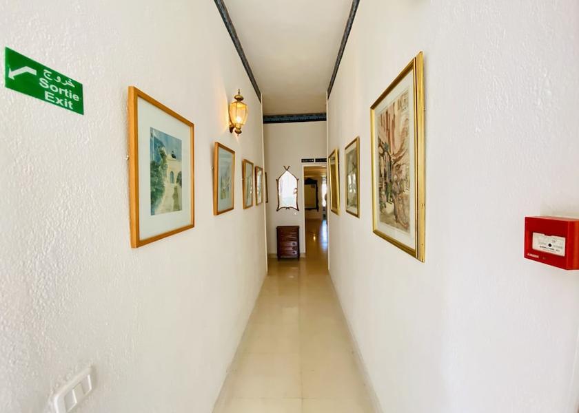  La Marsa Exterior