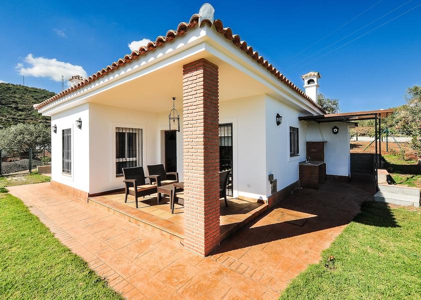 Andalusia Álora Front of property